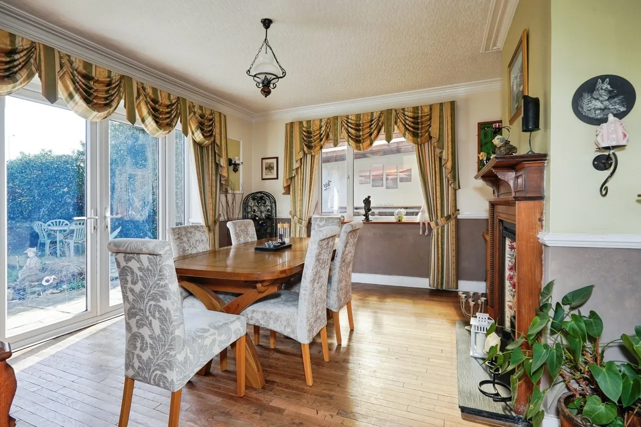 Cherry Garden Avenue, Folkestone, Kent, CT19, photo 2