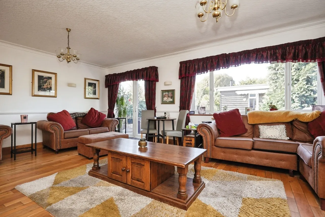 Cherry Garden Avenue, Folkestone, Kent, CT19, photo 3