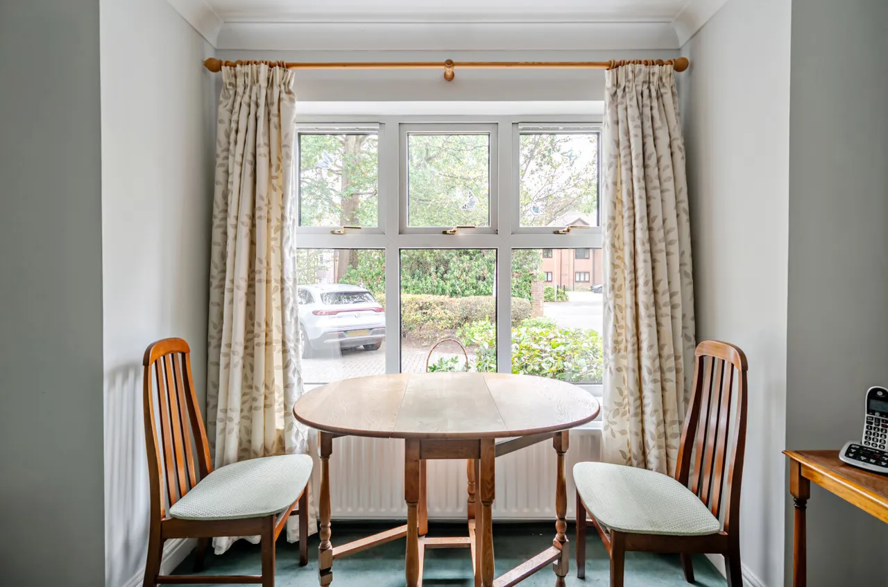 Branksomewood Road, Fleet, GU51, photo 5
