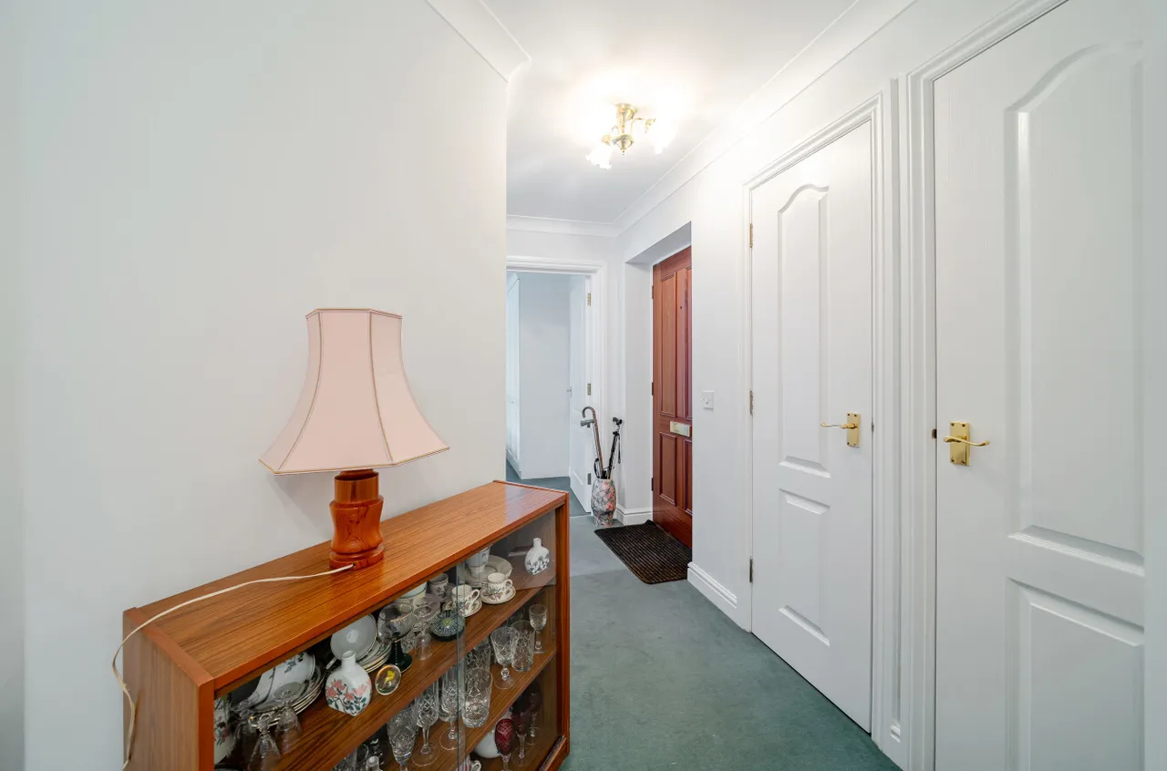 Branksomewood Road, Fleet, GU51, photo 11
