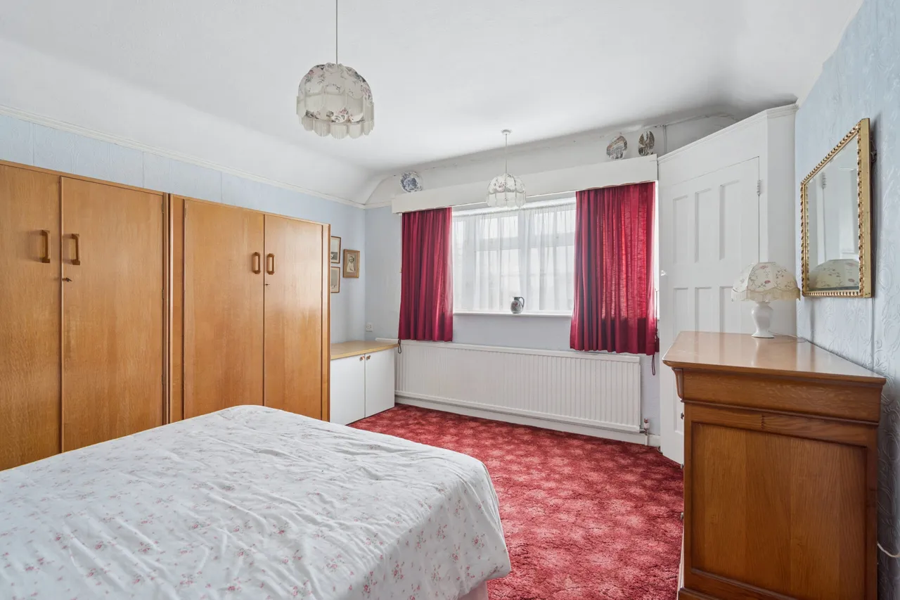 Whyteleafe, 5 Woodwaye, Watford, WD19 4NN, photo 12