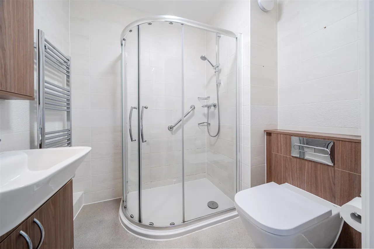 Rowe Avenue, Peacehaven, BN10, photo 9