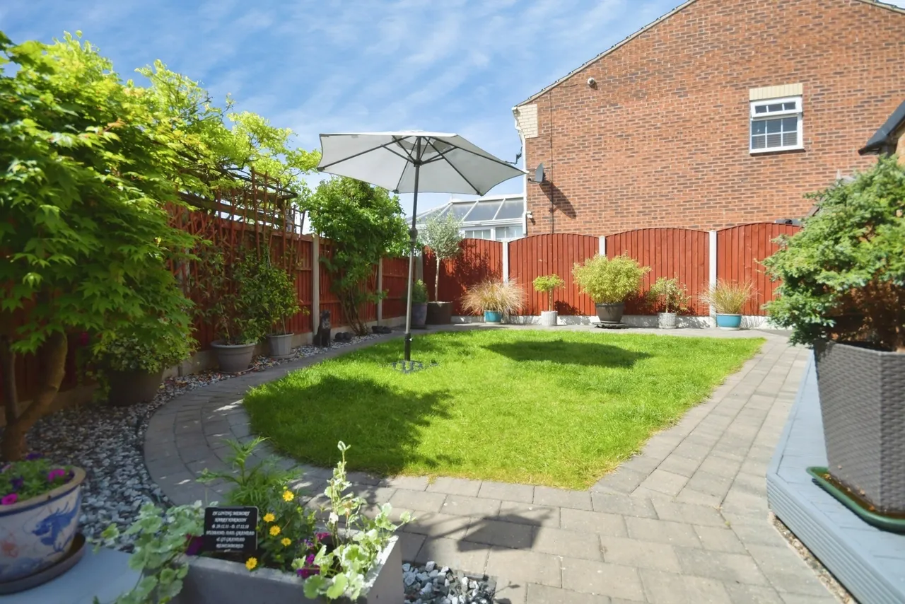 West Croft Drive, CHESTERFIELD, Derbyshire, S43, photo 18