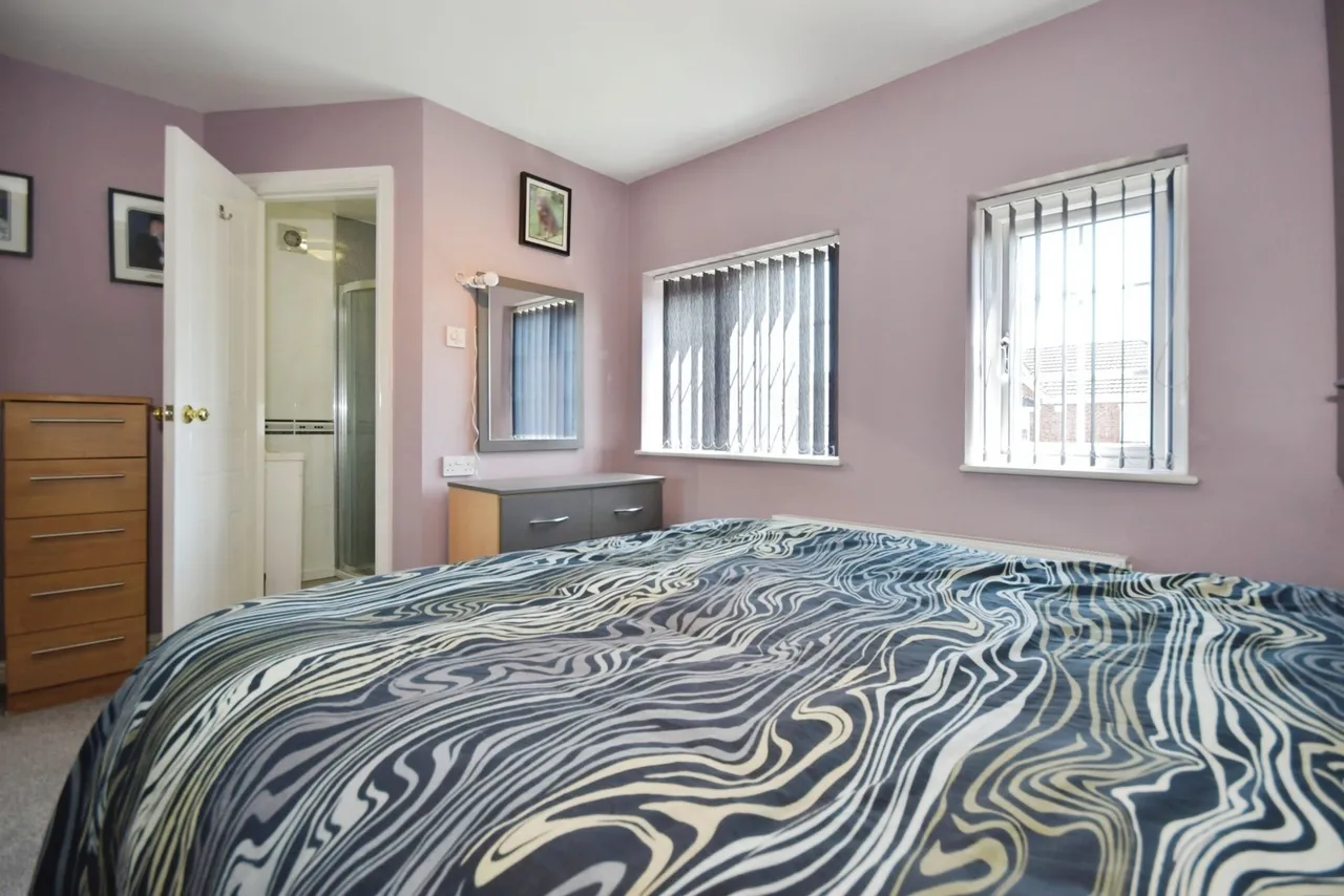 West Croft Drive, CHESTERFIELD, Derbyshire, S43, photo 11