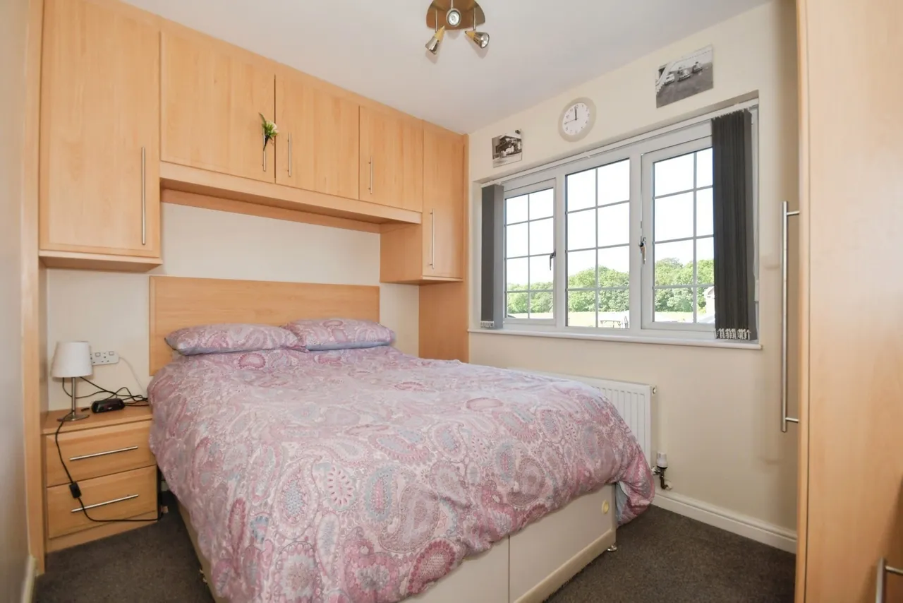 West Croft Drive, CHESTERFIELD, Derbyshire, S43, photo 13