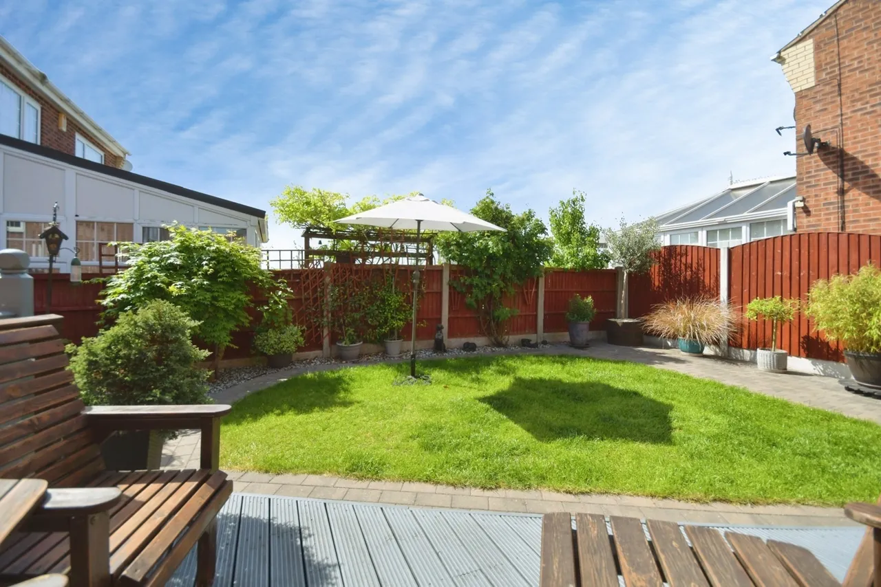 West Croft Drive, CHESTERFIELD, Derbyshire, S43, photo 17