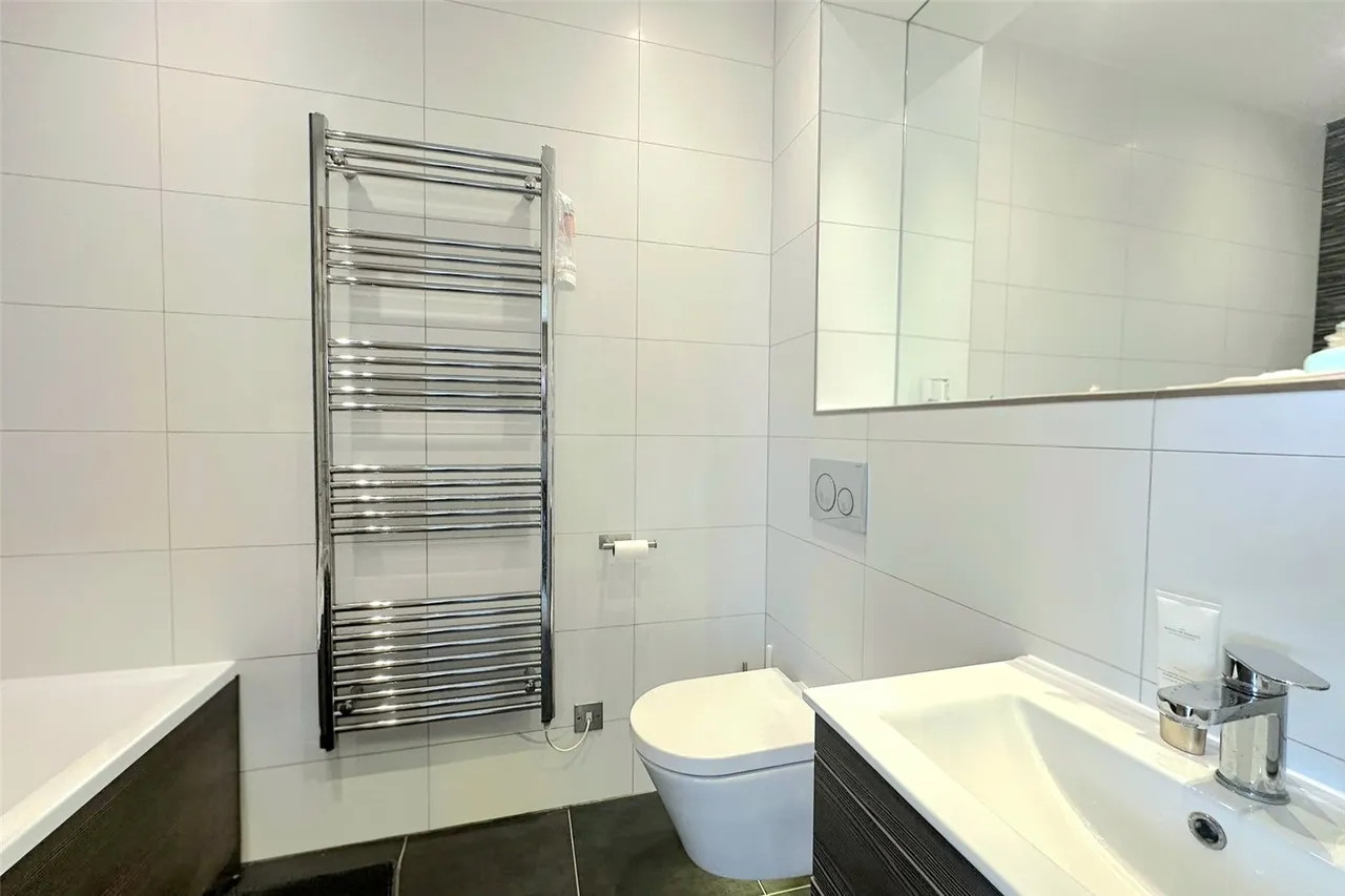 Parkgate House, 1 Park Street, Camberley, Surrey, GU15 3PQ, photo 7