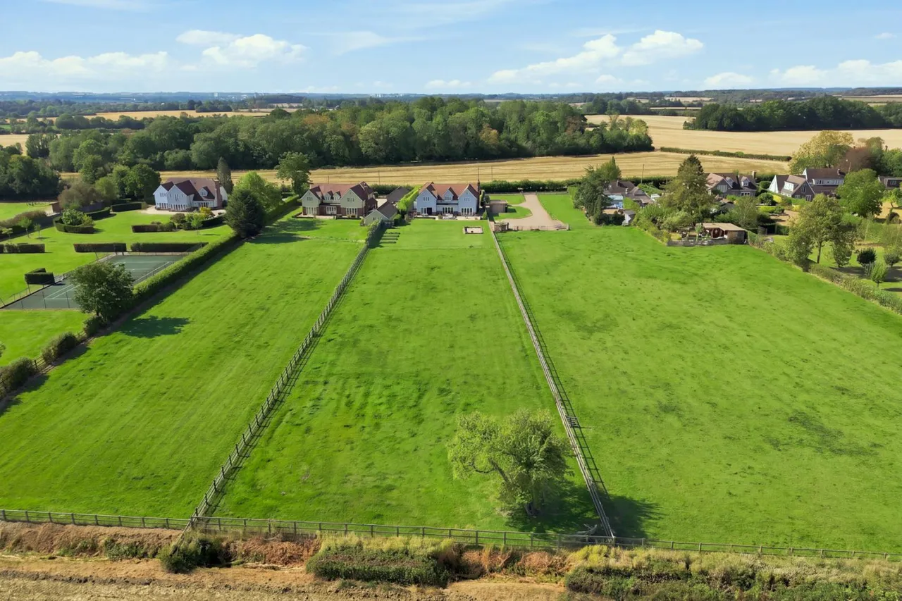 Slough Road, Allens Green, CM21, photo 25