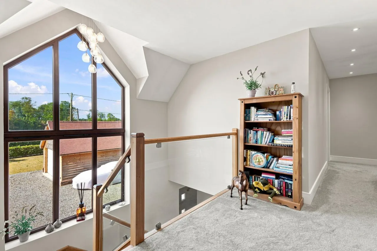 Slough Road, Allens Green, CM21, photo 13