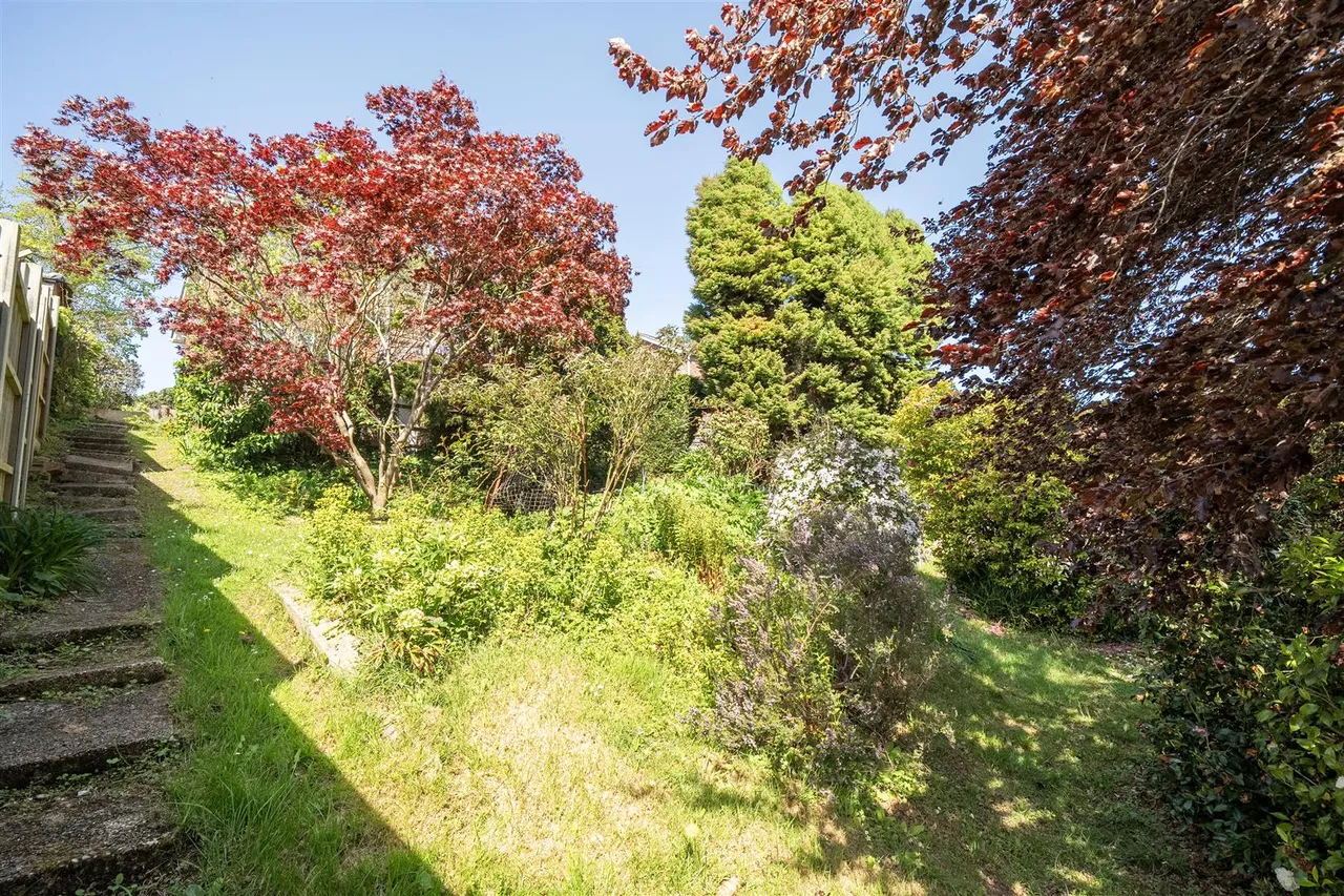 Newtown Road, Warsash, photo 2