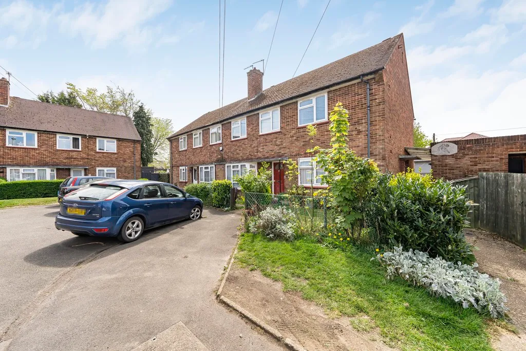 Adrian Close, Harefield, photo 34