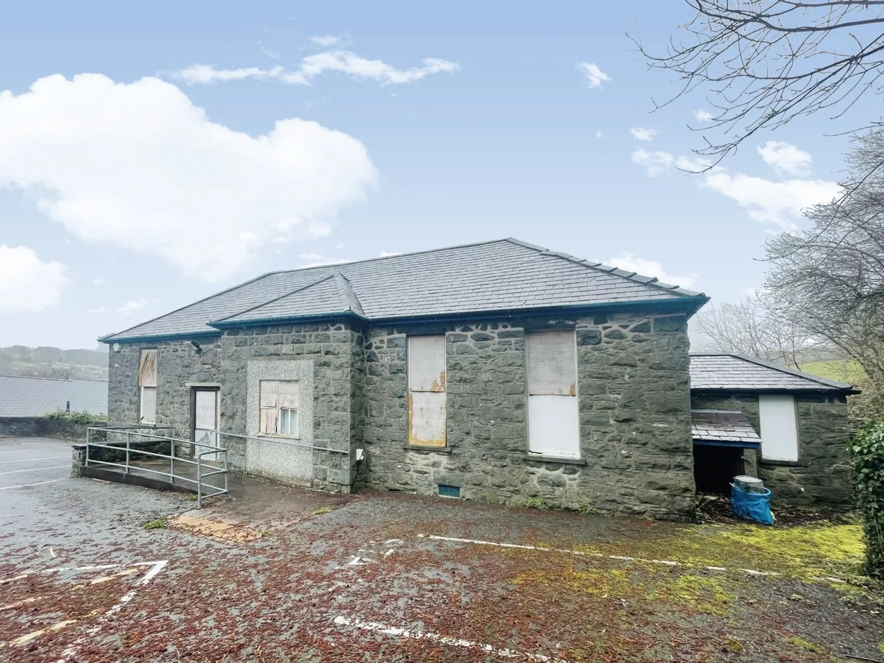 Former Ambulance Site, Fron Serth, LL40, photo 14