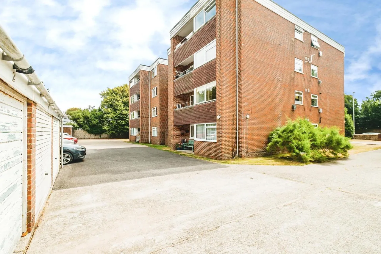Lansdowne Road, Worthing, BN11, photo 16