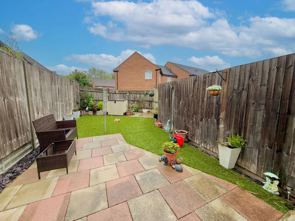 Alabaster Avenue, Houghton Regis, LU5, photo 13