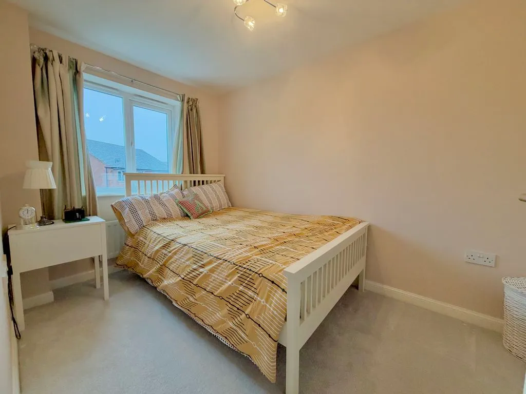 Alabaster Avenue, Houghton Regis, LU5, photo 5