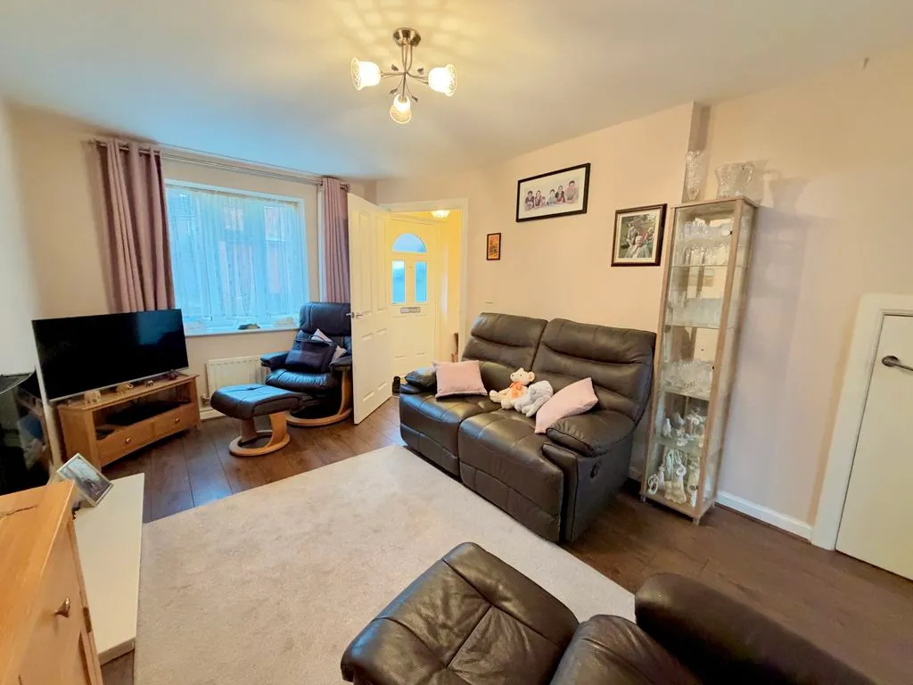 Alabaster Avenue, Houghton Regis, LU5, photo 3