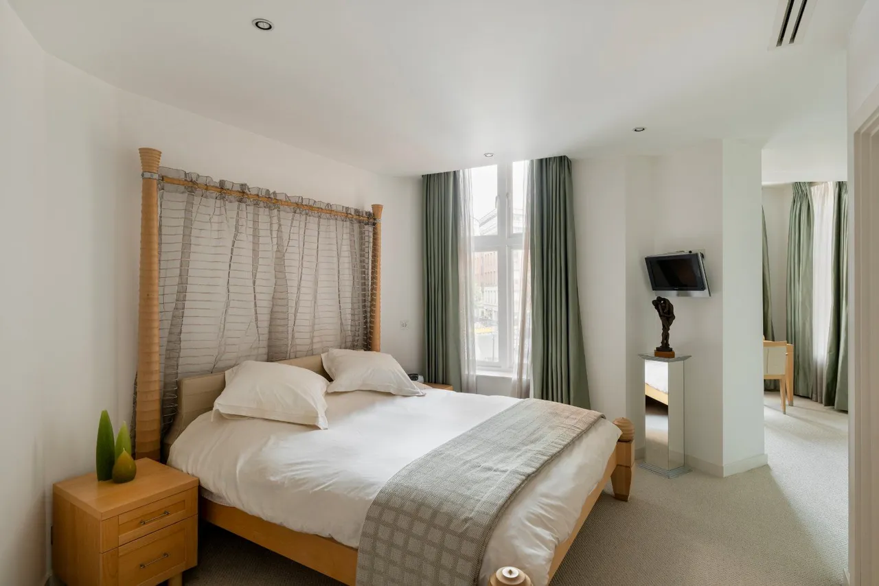 Hans Crescent, London, SW1X 0LG, photo 5