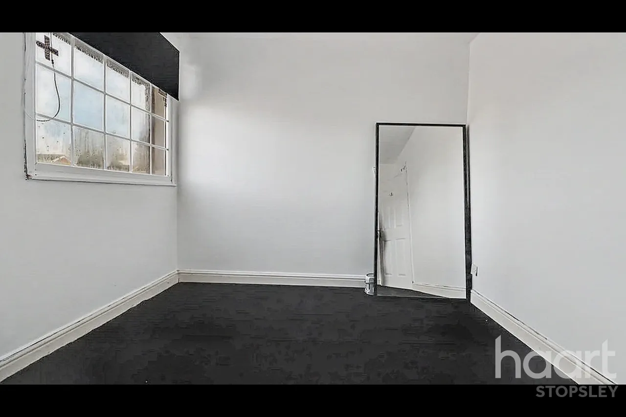 Roedean Close, Luton, LU2, photo 20