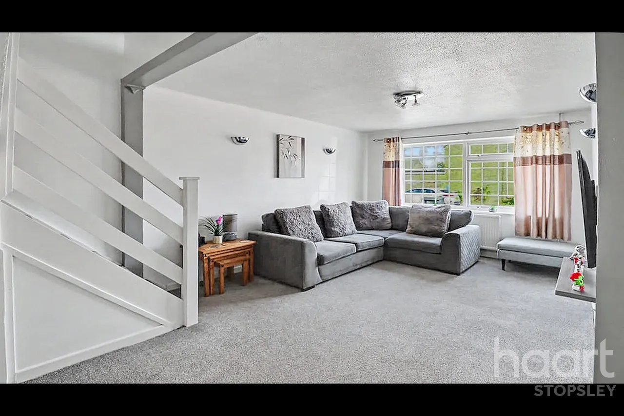 Roedean Close, Luton, LU2, photo 6