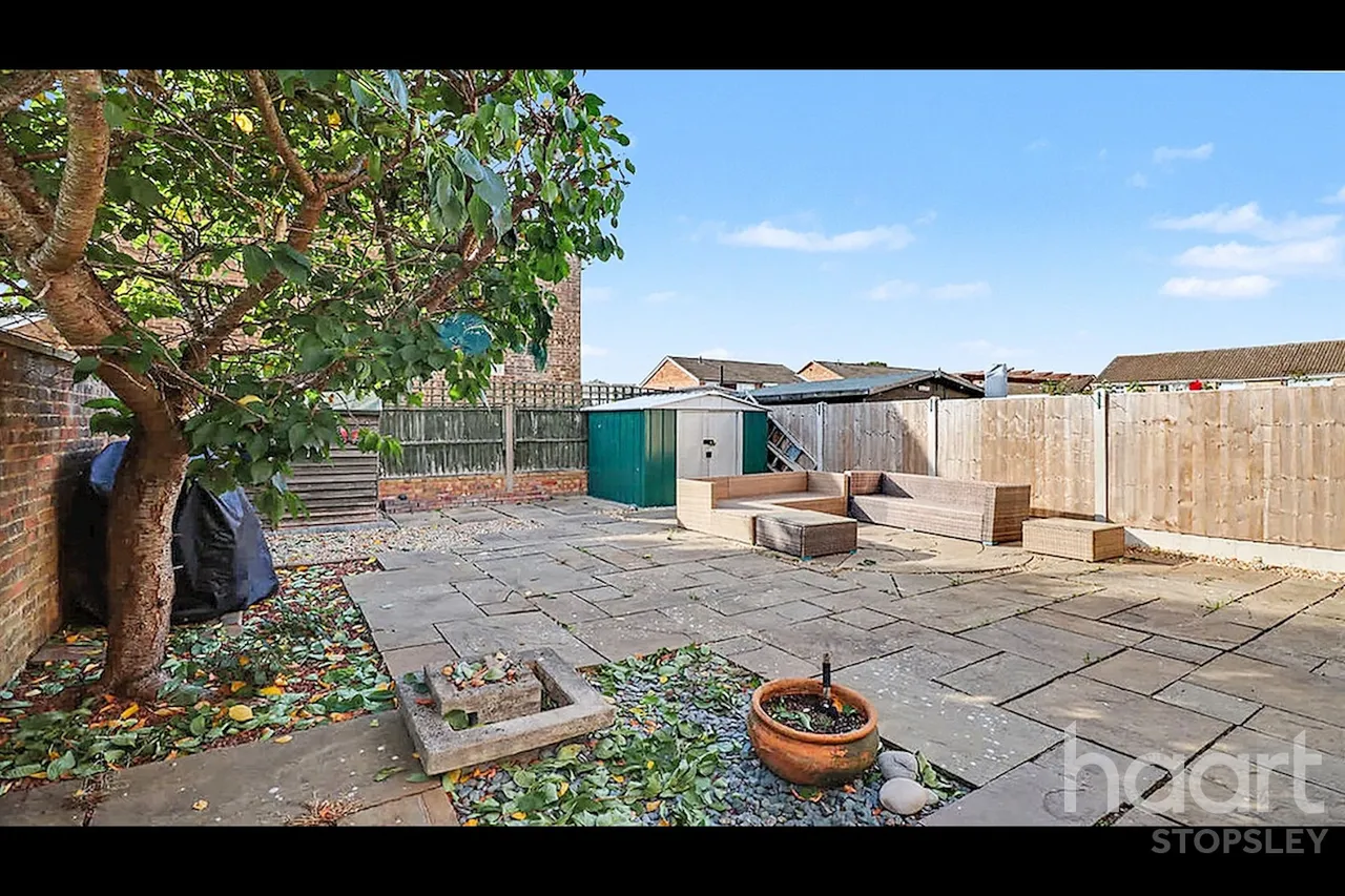 Roedean Close, Luton, LU2, photo 9