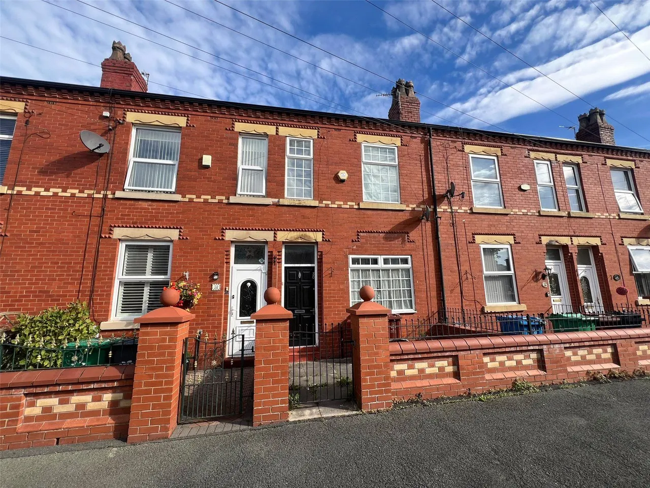 2 bed house for sale, Beardwood Road, Manchester, M9
