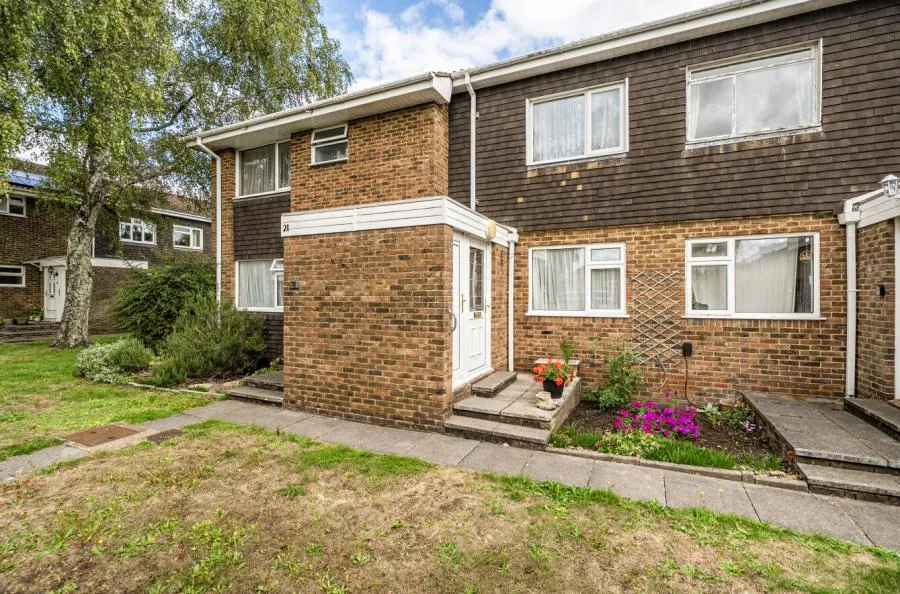 2 bed flat for sale, Lincoln Court, Southampton, SO15