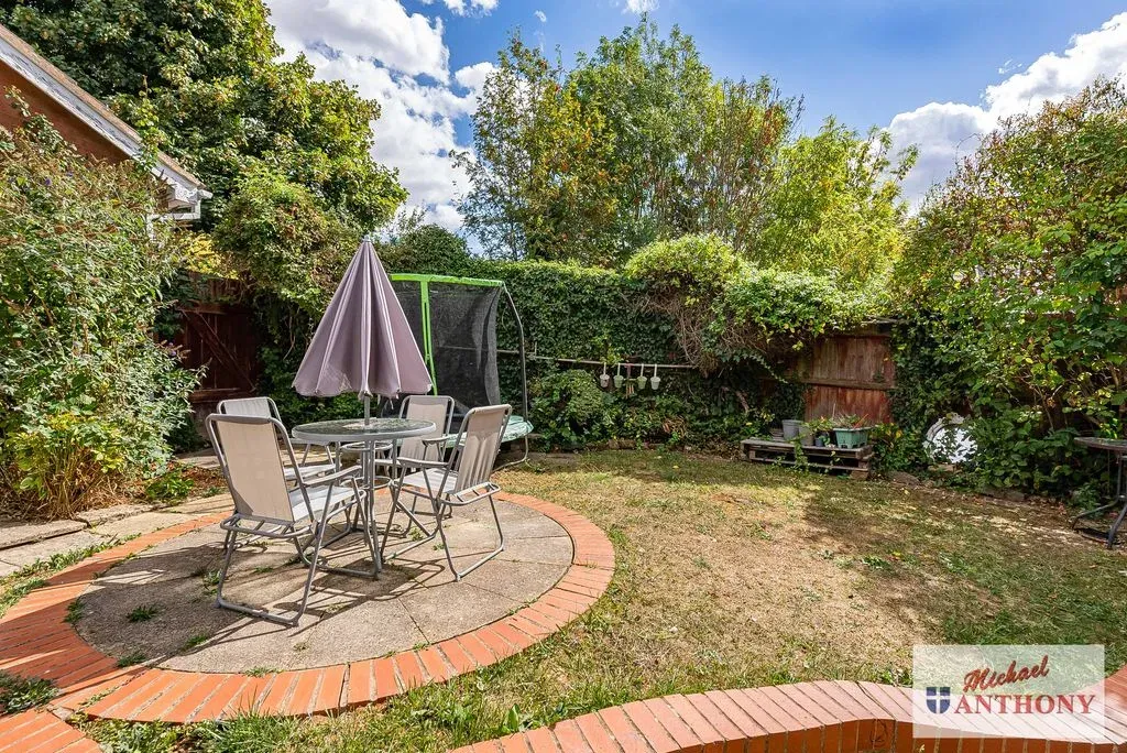 Heydon Court, Bradville, Milton Keynes, Buckinghamshire, MK13 7UQ, photo 4
