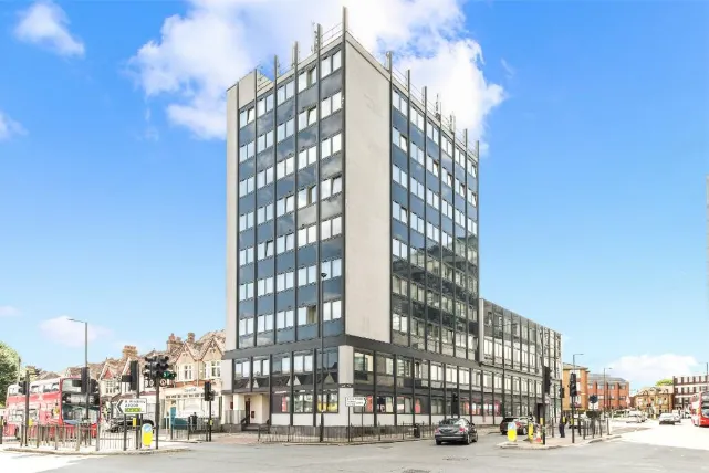 Kingsway, London, N12, photo 5