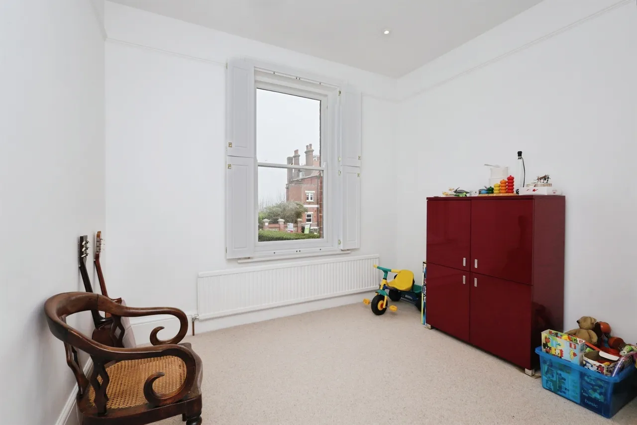 St. Johns Road, Eastbourne, photo 8