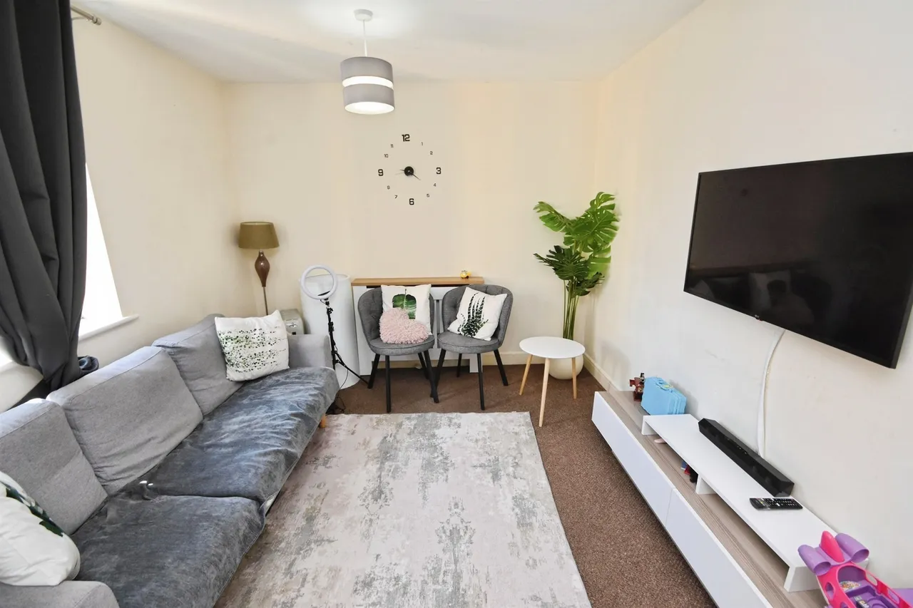 Holden Close, Braintree, photo 6