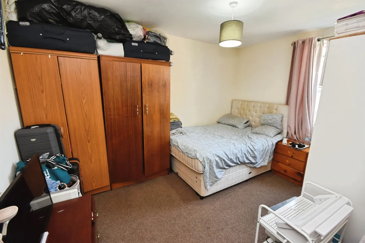 Holden Close, Braintree, photo 9