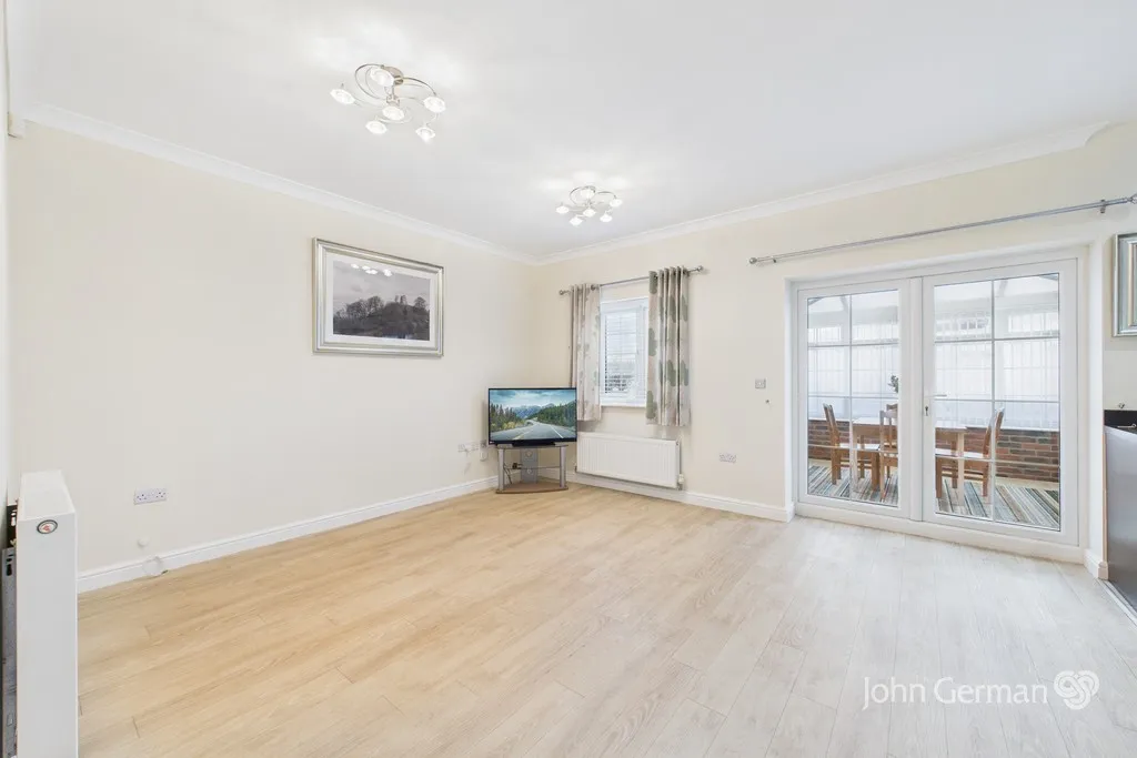 Magnolia Close, Tutbury, photo 7