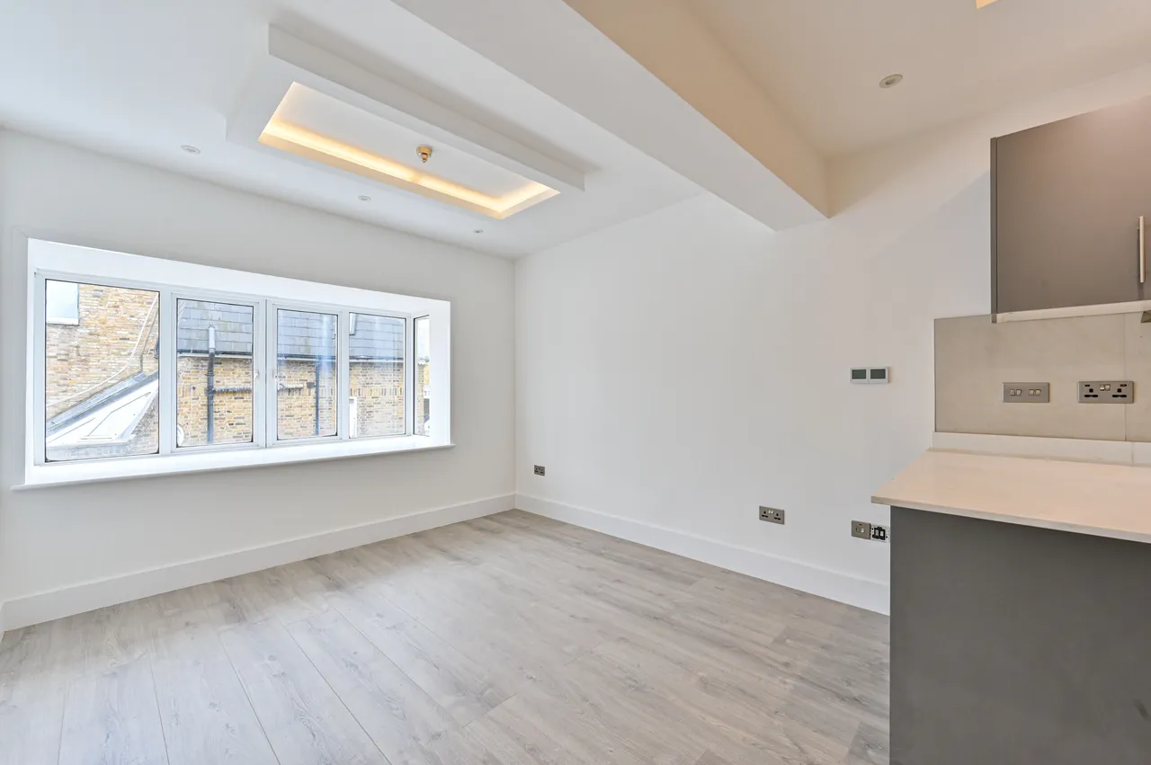 Flat 2, 75a Moore Park Road, photo 5