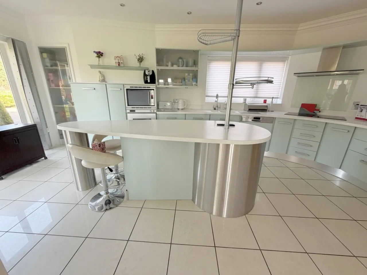 Nairn Road, BH13, photo 10