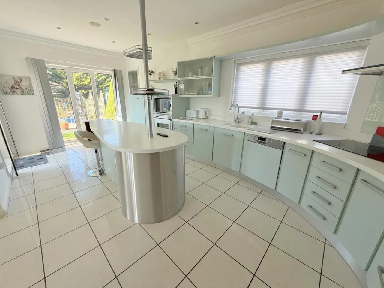 Nairn Road, BH13, photo 9