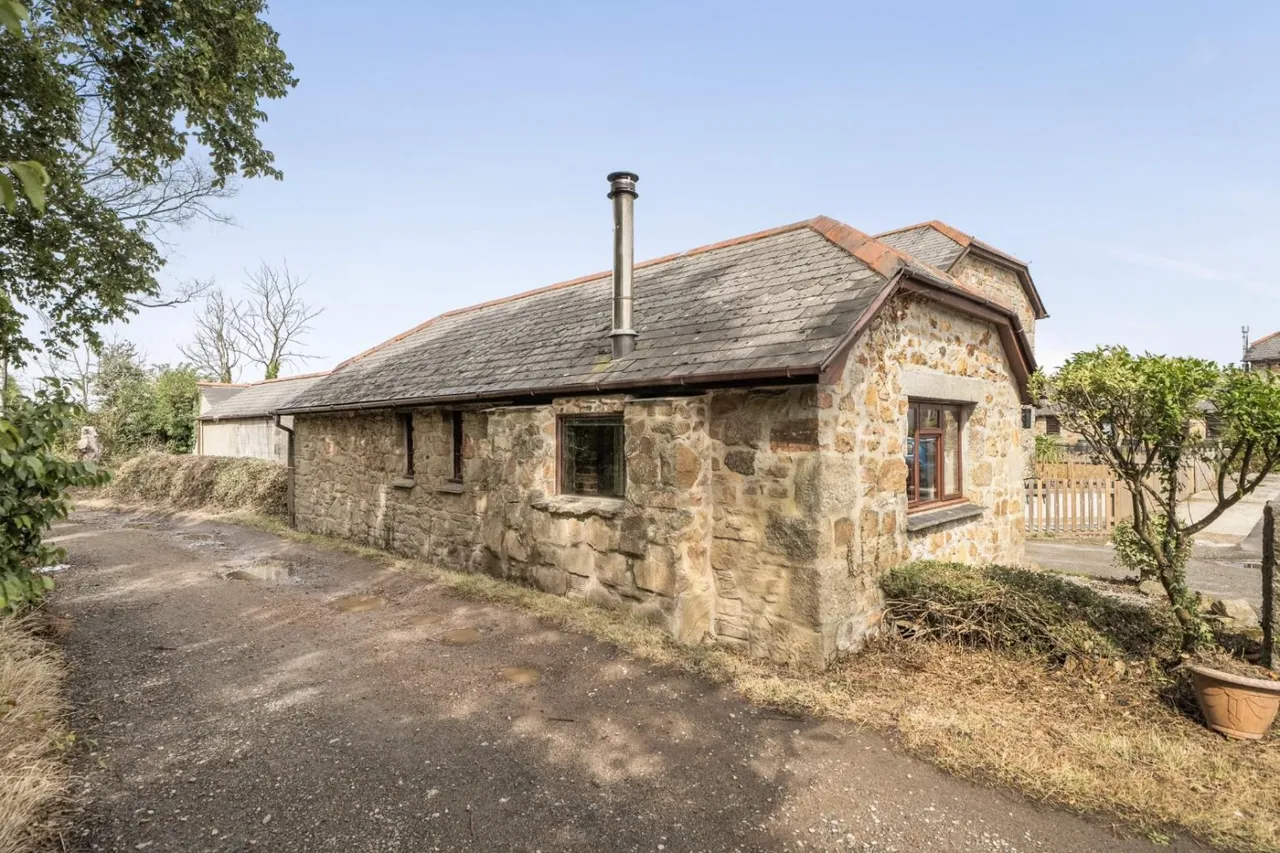 Detached Barn Conversion at Plain-An-Gwarry, Marazion, TR17, photo 3