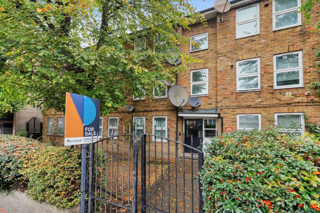 1 bed flat for sale, Craven Park, London, NW10