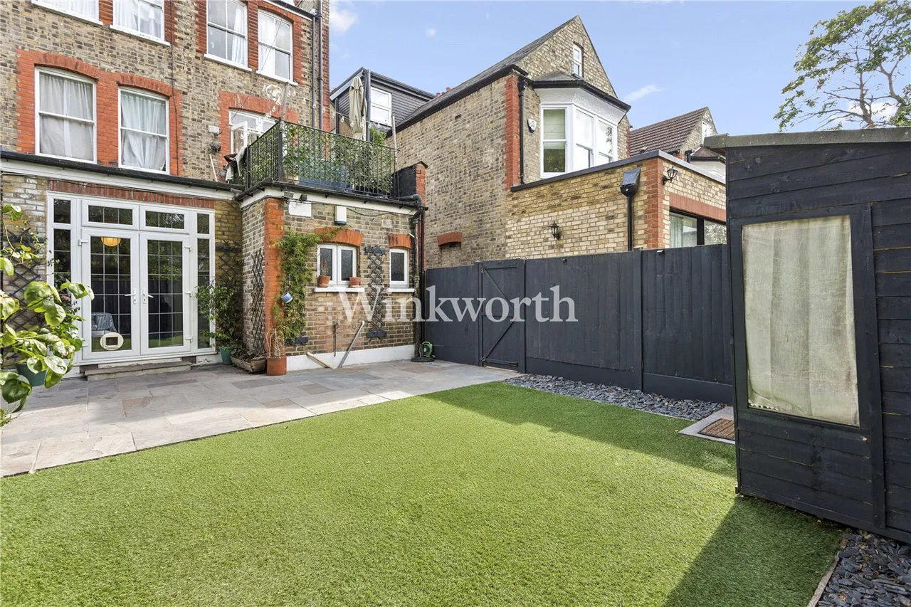Old Park Road, London, N13, photo 11