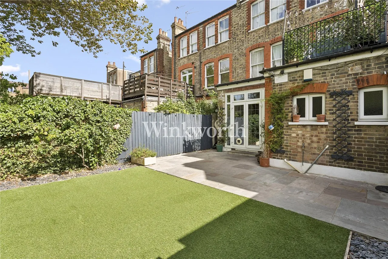 Old Park Road, London, N13, photo 12