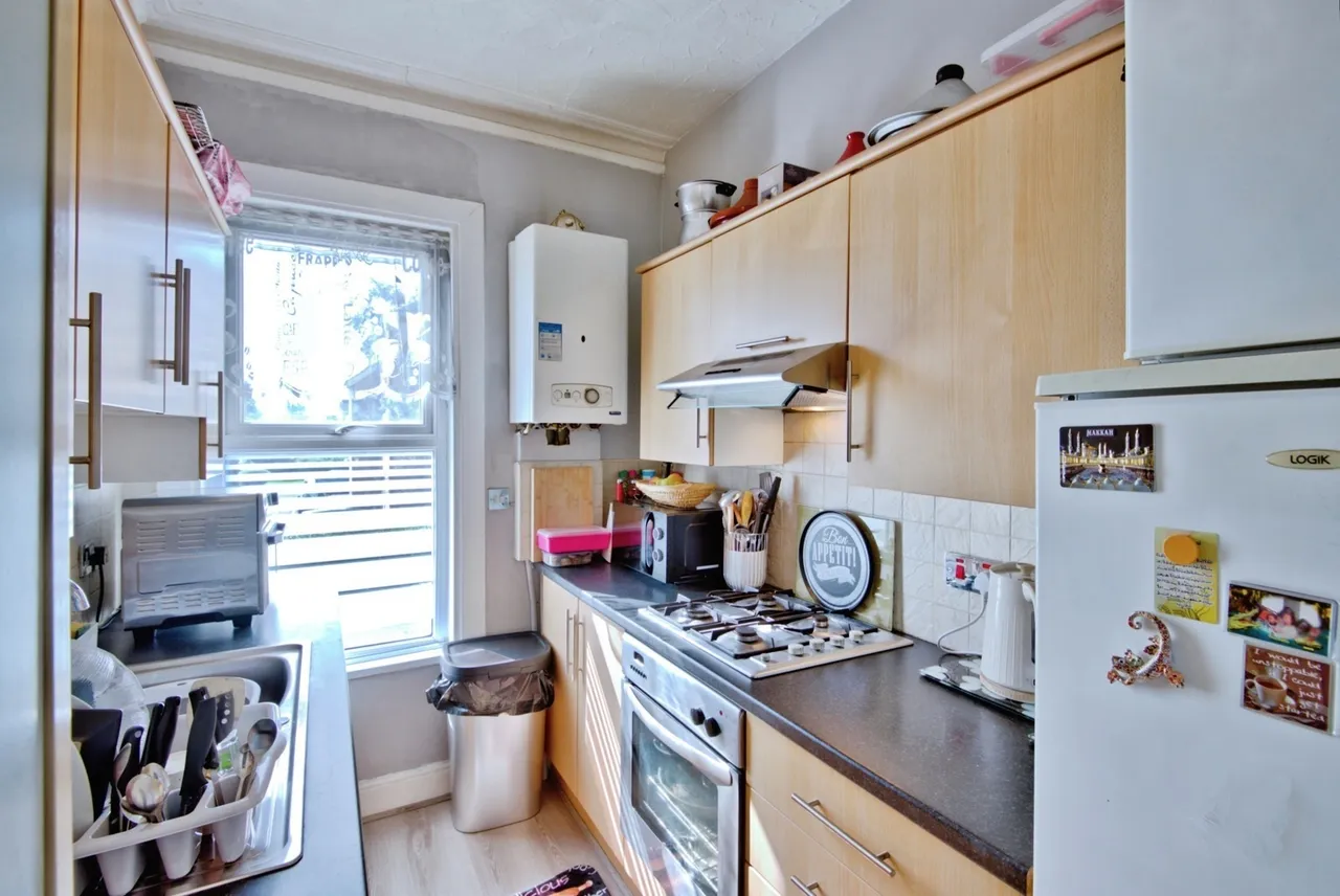 Ambleside Drive, Southend-on-Sea, Essex, SS1, photo 3