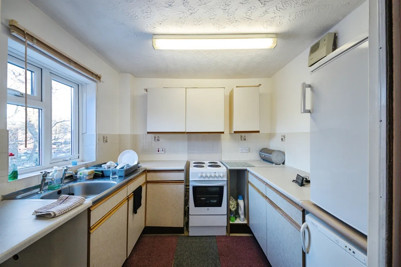 Pembroke Way, Birmingham, photo 4