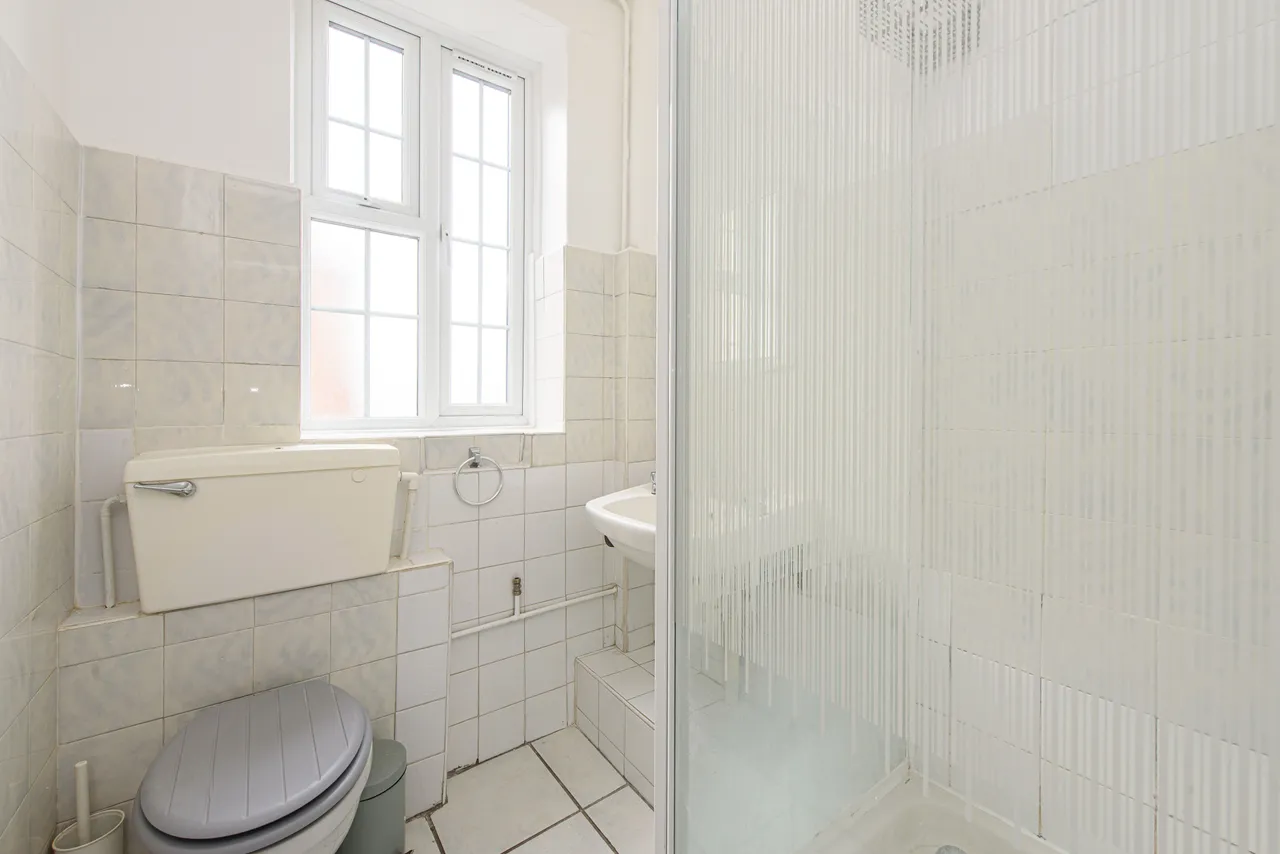 22 Mandeville Court, Finchley Road, London, photo 9
