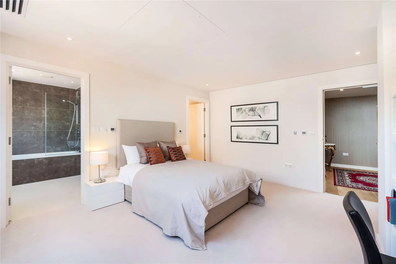 Great Peter Street, London, SW1P, photo 7