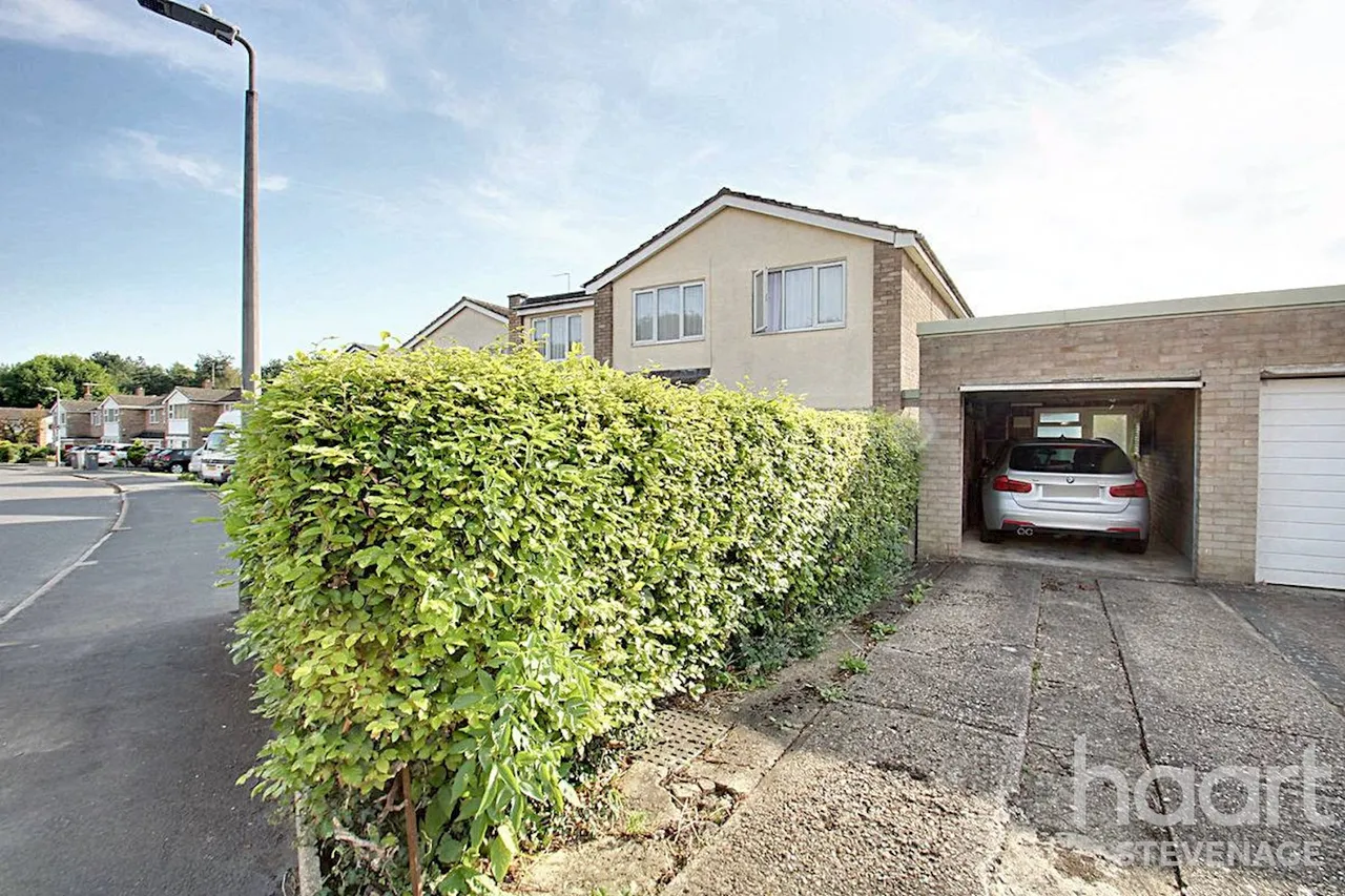 Marlowe Close, Stevenage, SG2, photo 27