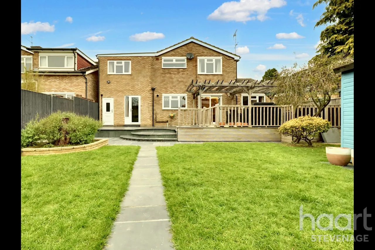 Marlowe Close, Stevenage, SG2, photo 26