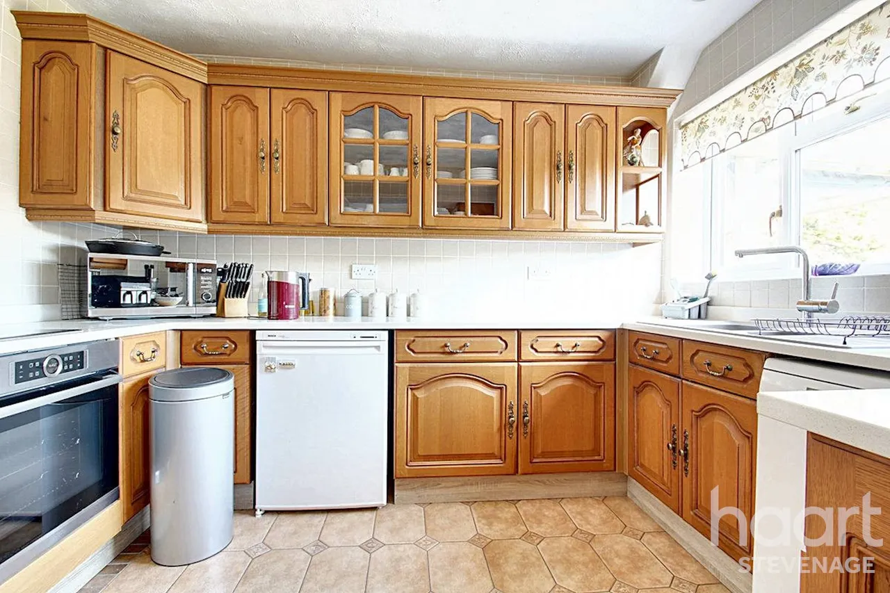 Marlowe Close, Stevenage, SG2, photo 15