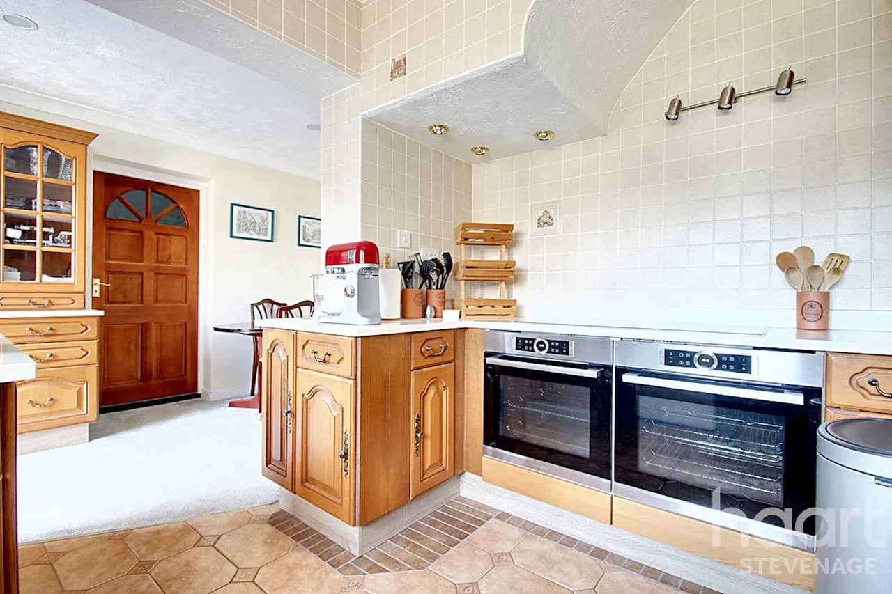 Marlowe Close, Stevenage, SG2, photo 13