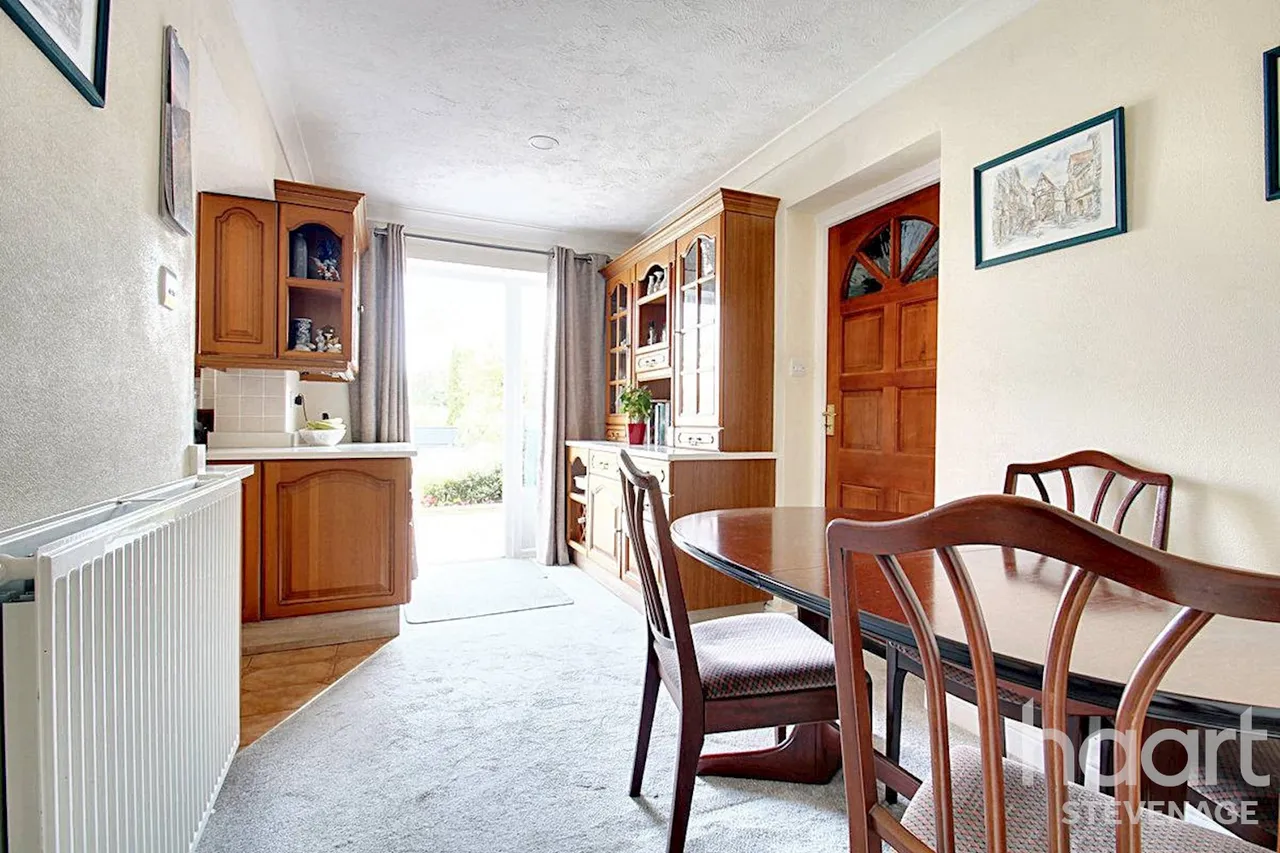 Marlowe Close, Stevenage, SG2, photo 14