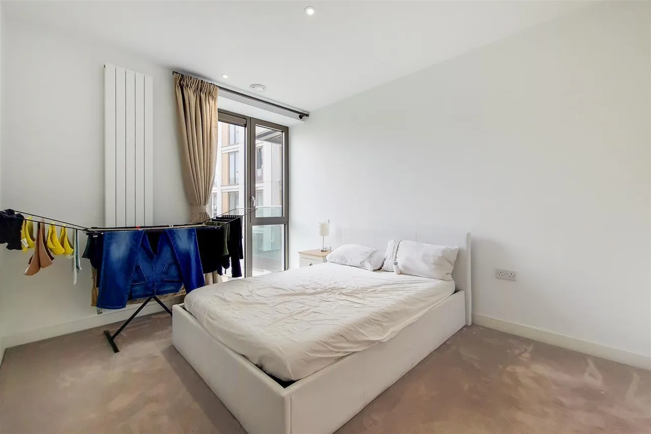 Schooner Road, Silvertown, E16, photo 7