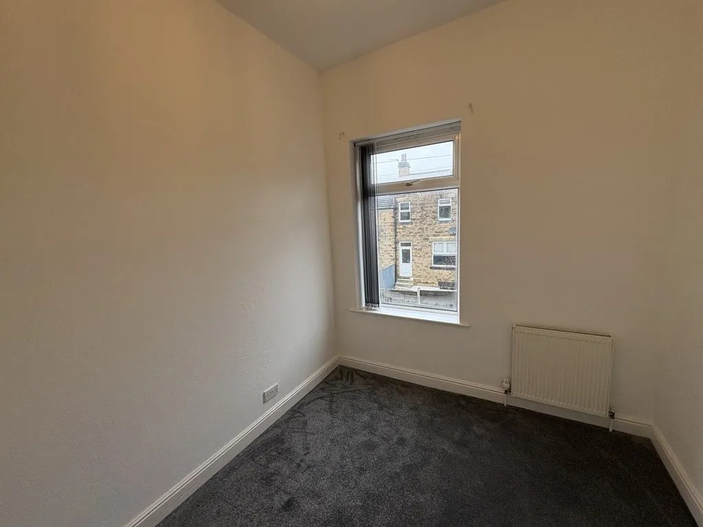 Industrial Avenue, Birstall, WF17, photo 3